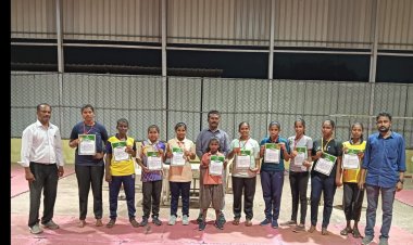 தங்கப்பதக்கத்தை அள்ளி குவித்த அரசு கள்ளர் பள்ளி மாணவர்கள்