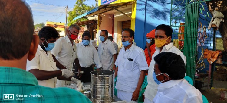 விக்கிரமங்கலம் இளைஞர்கள் சார்பில் கபசுர குடிநீர்